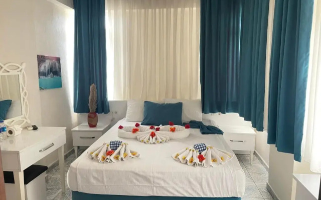 Sazak Otel