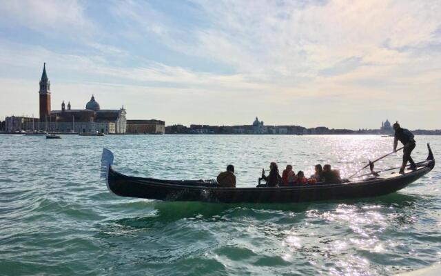 Biennale Family Apartment in Venice