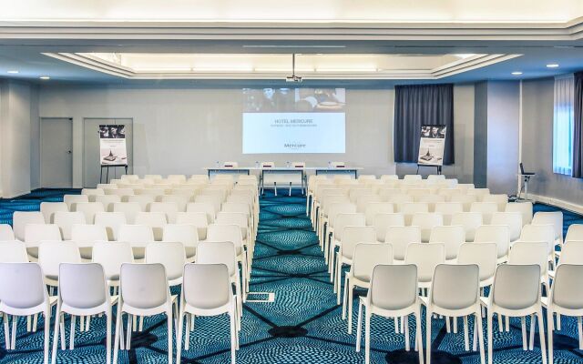 Mercure Poitiers Site du Futuroscope Hotel