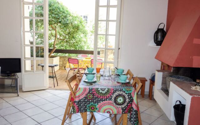 Hameau la Madrague 16536