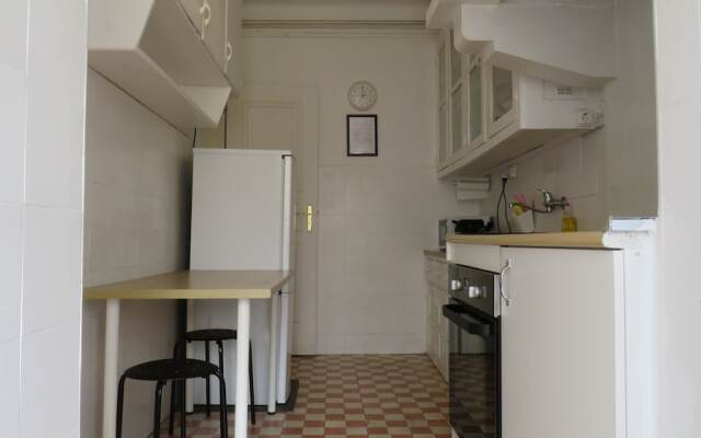 Guest House 19th