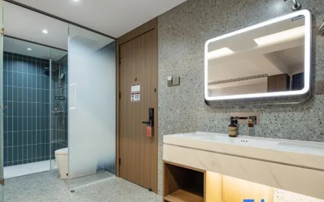 Manbo Zhis Hotel (Wuyi Square Riverside Branch)