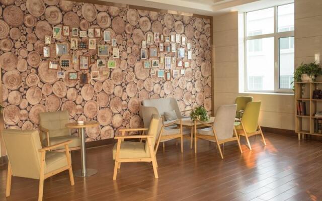 GreenTree Inn Qingdao Jiaozhou Jiaoping Road Aviation Industry Park Express Hotel