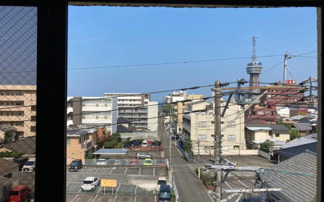 J-Hoppers Beppu Guesthouse ジェイホッパーズ別府ゲストハウス