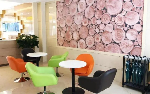 GreenTree Inn Urumqi Airport Tianyi International City