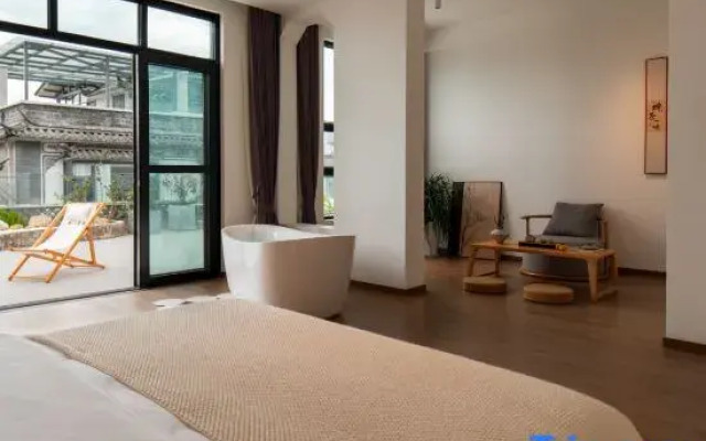 Yishanyihai Designer B&B (Dali Ancient Town)