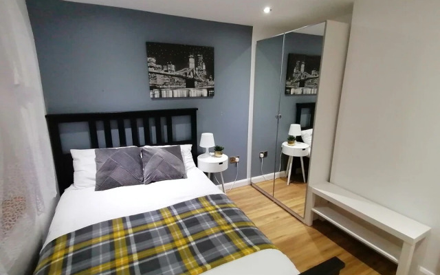 Lovely 2-bed Apartment in Coventry