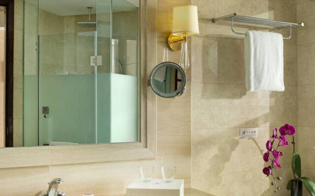 Qujiang International Hotel