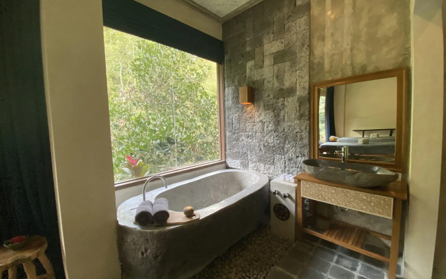 Курорт Kenran Resort Ubud by Soscomma