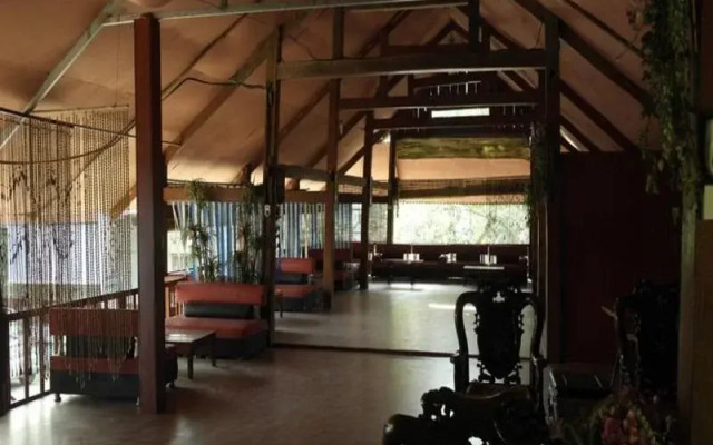 Hương Trà Hotel