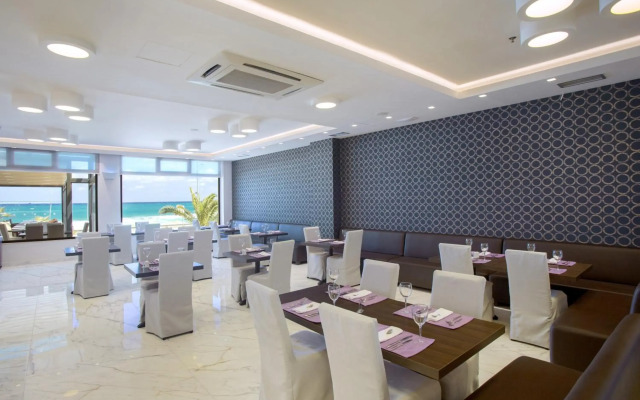 Atlantis Beach Hotel