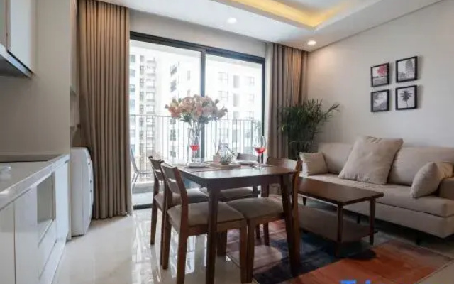 Luxury Serviced Apartment Vinhomes D’Capitale Hanoi  -  Jenny House