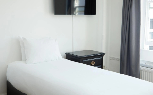 Bear Hotel Havant by Greene King Inns