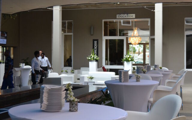 Docklands Hotel
