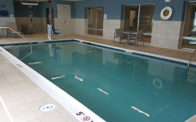 Holiday Inn Express & Suites Toledo West by IHG