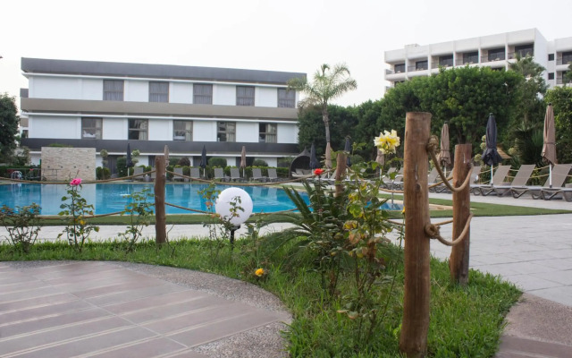 Mabrouk Hotel And Suites