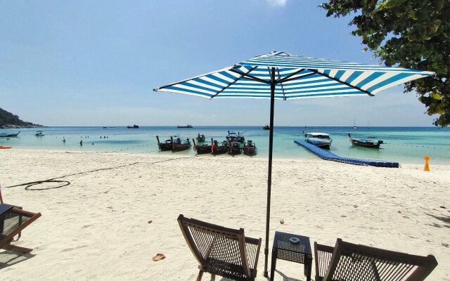 Charming Lipe Beach Resort