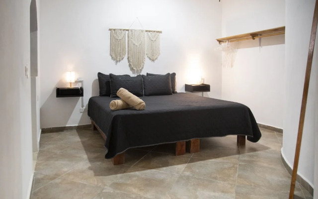 Sonido Del Mar Hotel and Yoga Loft