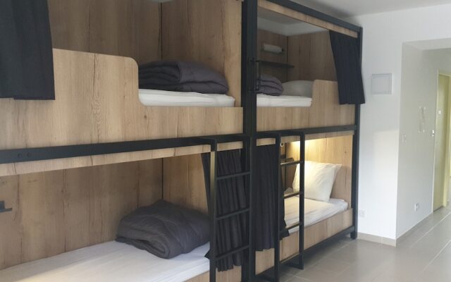 Hostel Les Terrasses du Roc