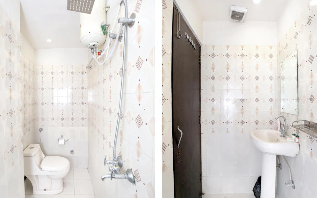 OYO 8664 Hotel 1st Choice