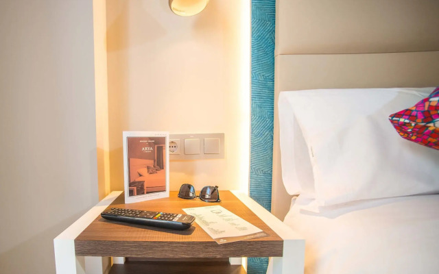 Arya Stadium Hotel