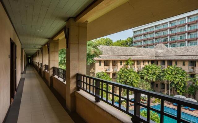 Plumeria Resort (Wong-Amat) SHA Extra Plus