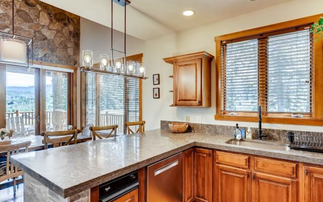 28953 Cathedral City - 5 Br Home