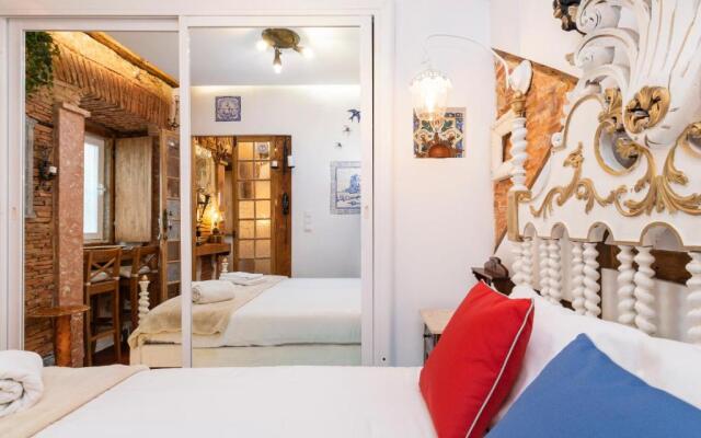 Romantic Medieval Apartment