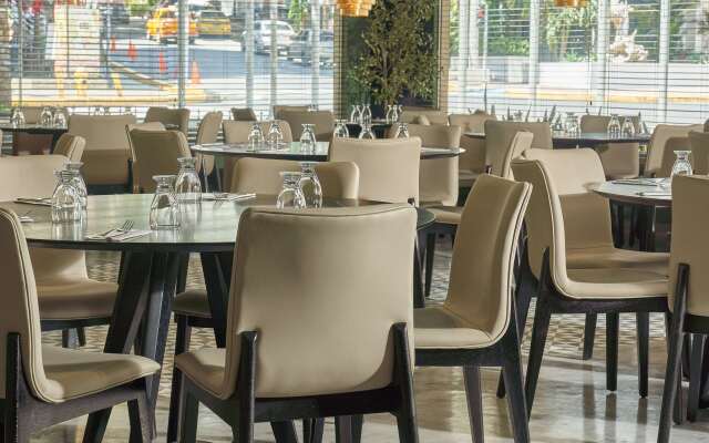 Waymore Hotel Spa and Casino