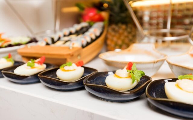 S Central Hotel & Spa