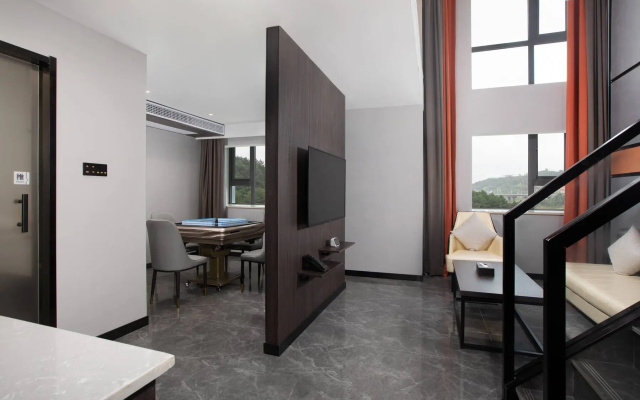 Ramada Encore By Wyndham Guiyang Shuanglong