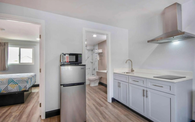 Studio 6 Eureka, CA – Old Town