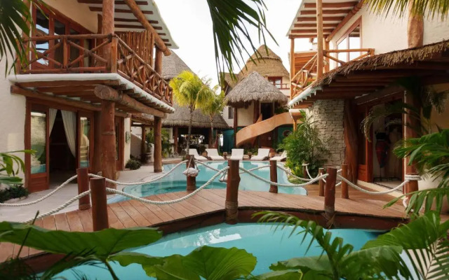Casa Las Tortugas Petit Beach Hotel & Spa