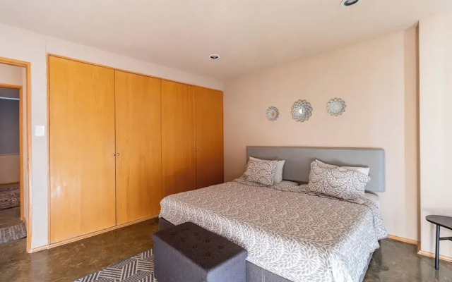 Polanco Flat - Laundry- Parking-elevator-sleeps 10