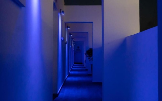 Nissi Adonis Suites