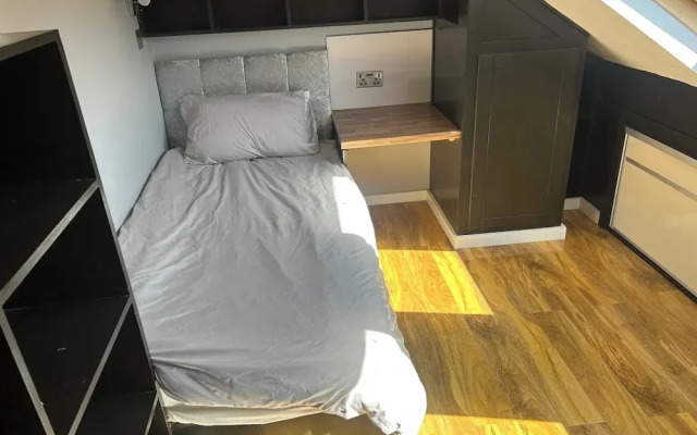 Entire Seaside Home 6 Private Bedrooms Sleeps 10