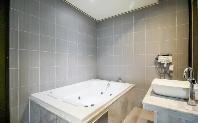 Jeonju Sinsigaji Oscar