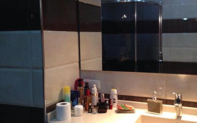 11 Shio Chitadze St