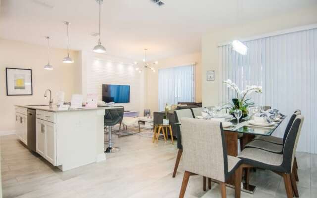 Magical Vacation Townhome SL4809