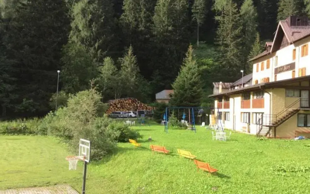 Hotel Alpen