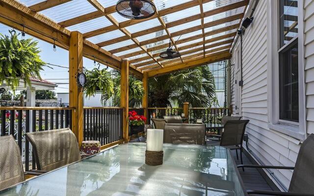 Rose Manor Bed & Breakfast