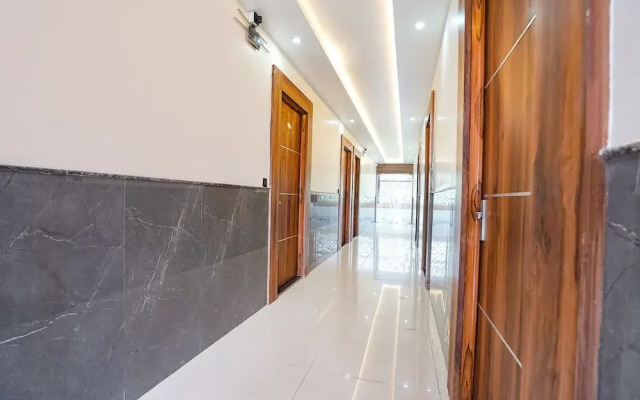 Fabhotel The Vrindavan Inn