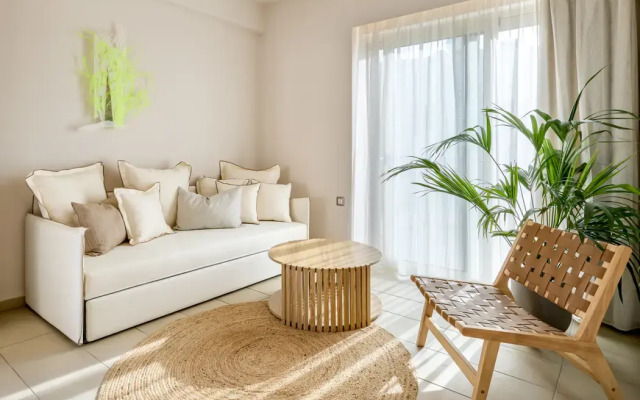 Maravel Star Art Hotel