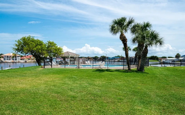 Bay House Condos #2106 - La Buena Vida