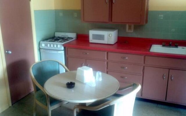 Palm City Motel