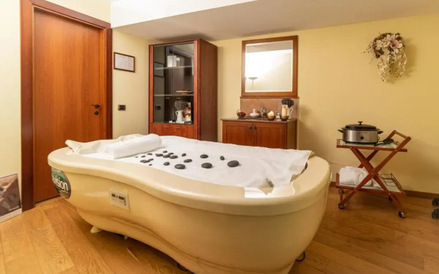Lux Garden Hotel
