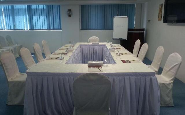 Royal Tulip Sharjah Hotel Apartments