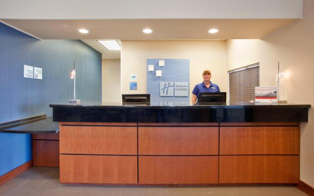 Holiday Inn Express Hotel & Suites Beatrice by IHG
