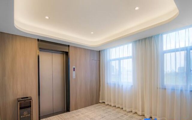 Qingmu Platinum Hotel (Nanjing Hanzhongmen Street Hexi Wanda Branch)