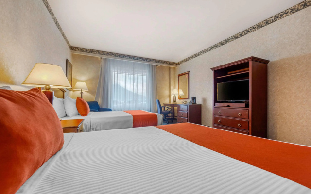 Quality Inn Monterrey La Fe